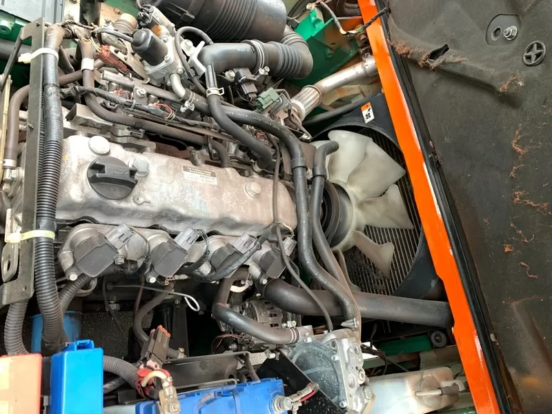 Вилочний автопогрузчик Nissan,  з щоглою triplex/триплекс 5.1 метри 3