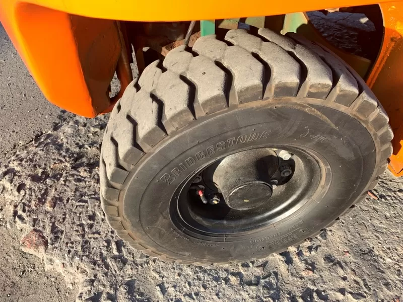 Вилочний автопогрузчик Nissan,  з щоглою triplex/триплекс 5.1 метри 2