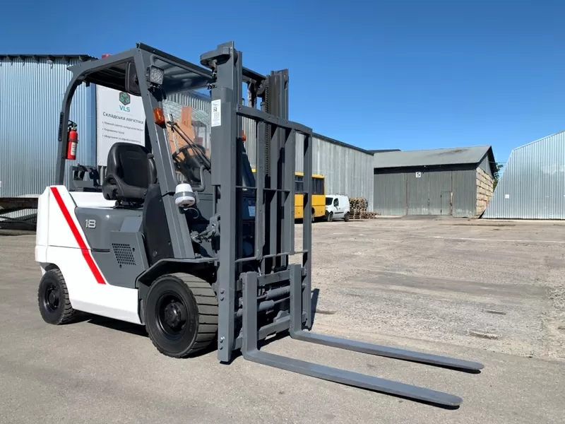 Вилочний автонавантажувач TCM (Nissan),  з напівкабіною,  піччю 7