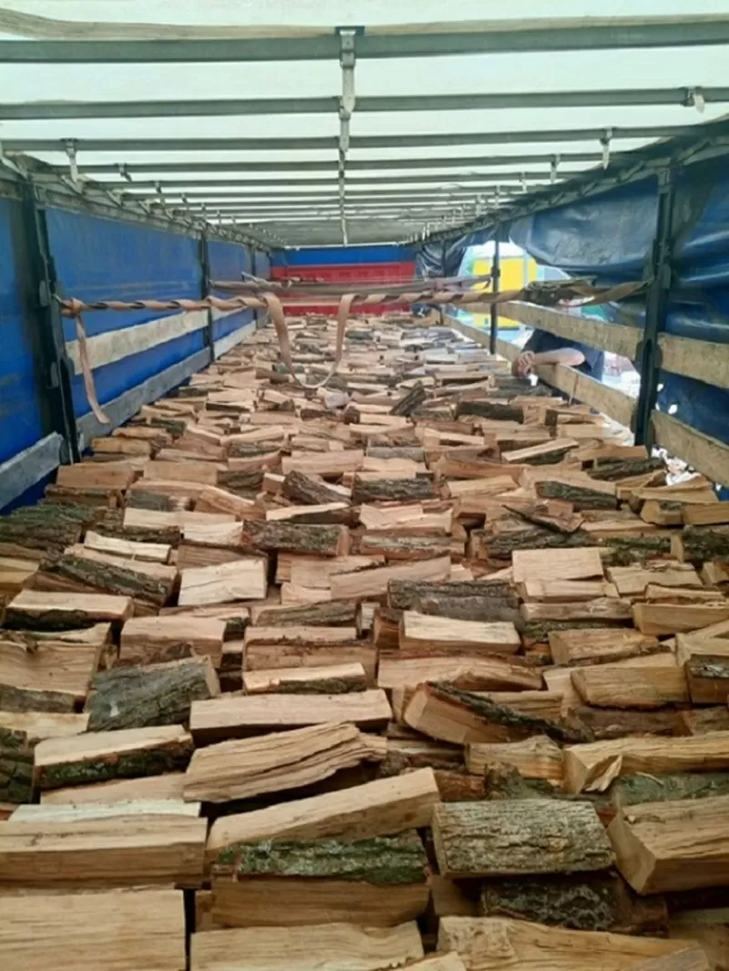 Продам дрова рубані,  дрова метрівки в Одесі та області.