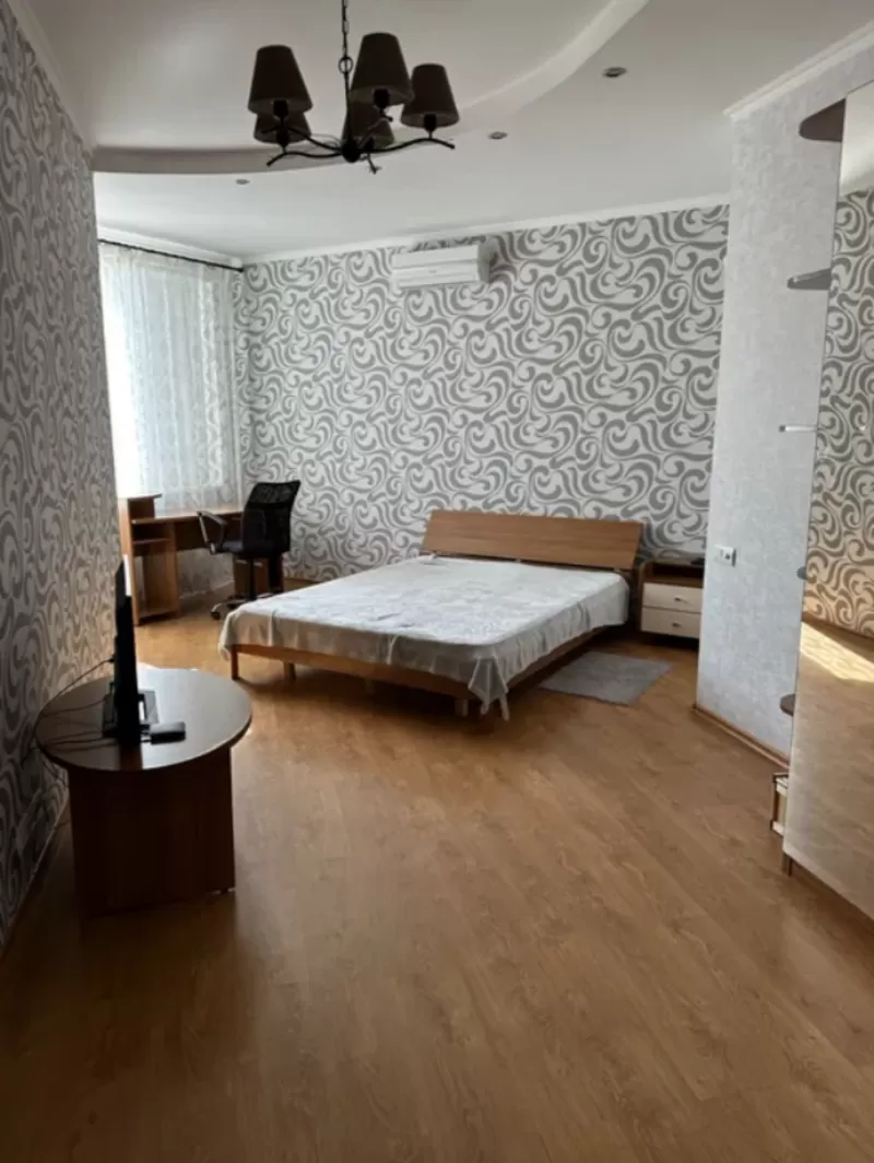 Квартира на Середньофонтанська вул. 5