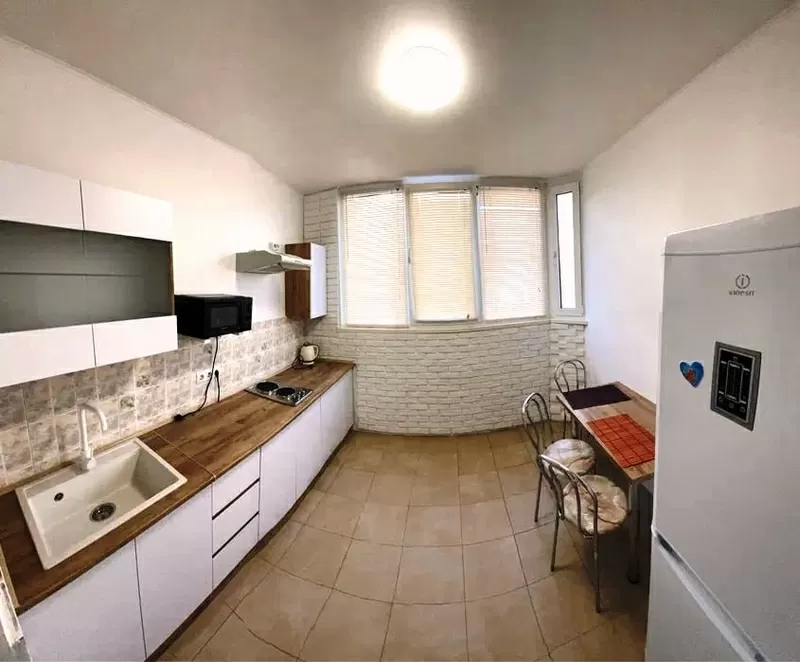 Квартира на Райдужний масив 8