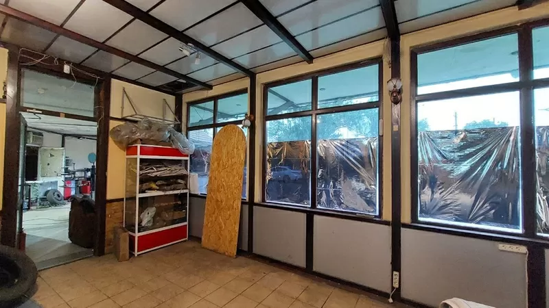 Будова на Приморській вул. 3