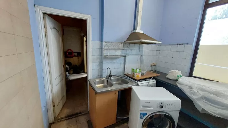 Будова на Приморській вул. 6