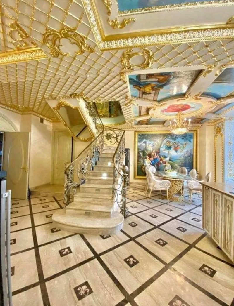 Ексклюзивний триповерховий пентхаус у районі Музкомедії 3