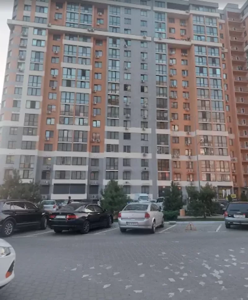 Квартира на Небесній Сотні