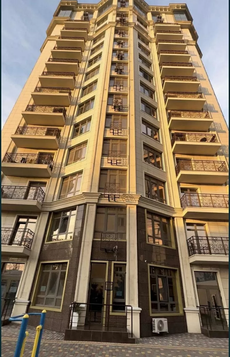 25 Перлина квартира з ремонтом.