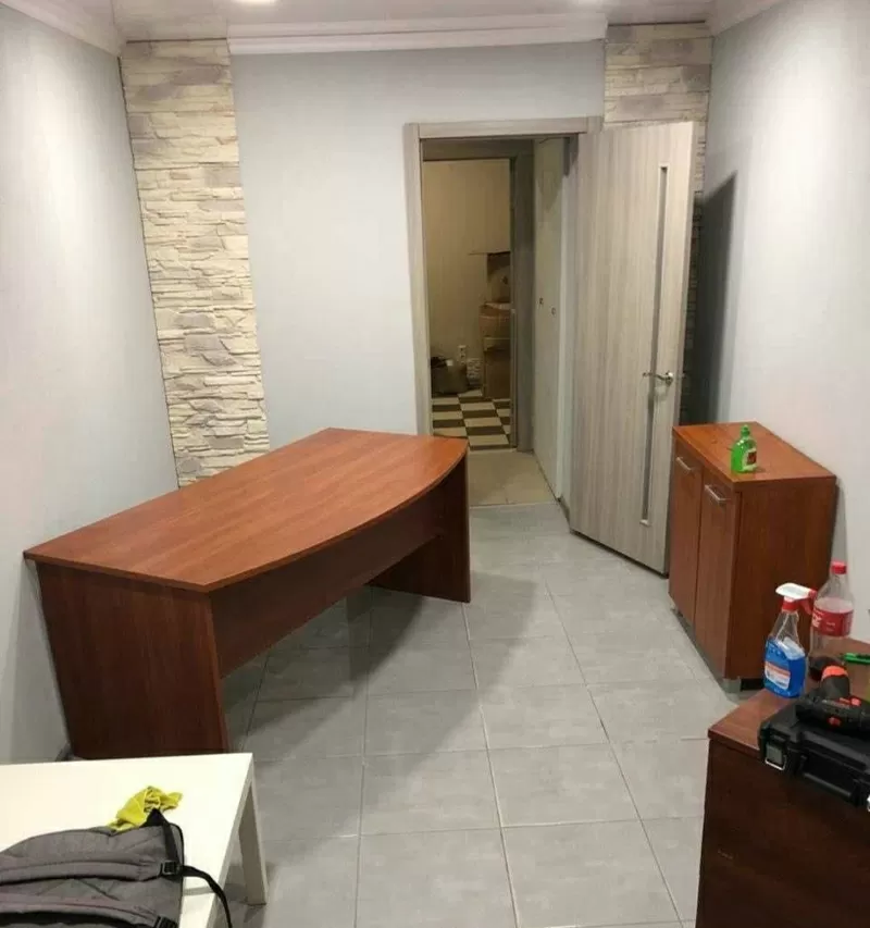 Комерційне приміщення Канатна вул 2