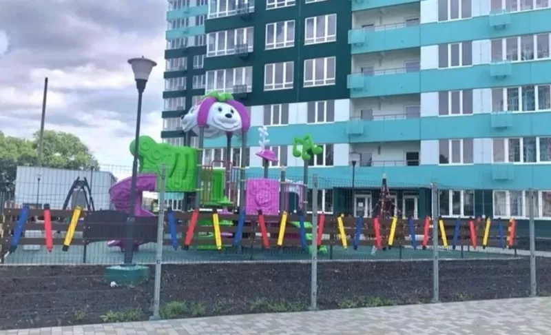 Продам квартиру на Жаботинського 3