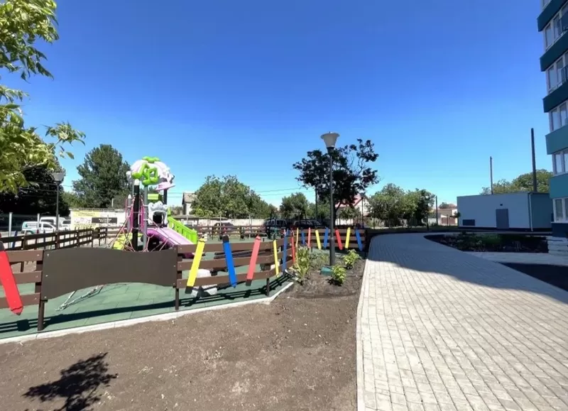 Продам квартиру на Жаботинського 5