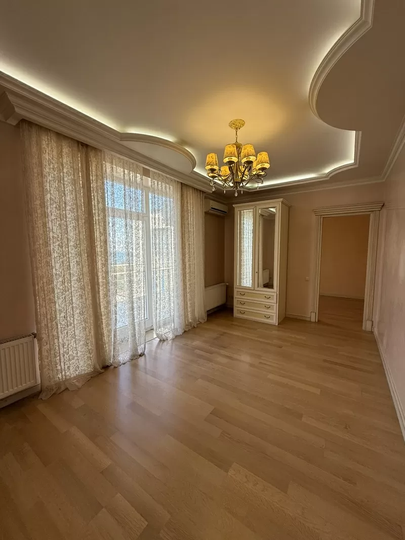 4х кимнатна Мукачевский пер 6