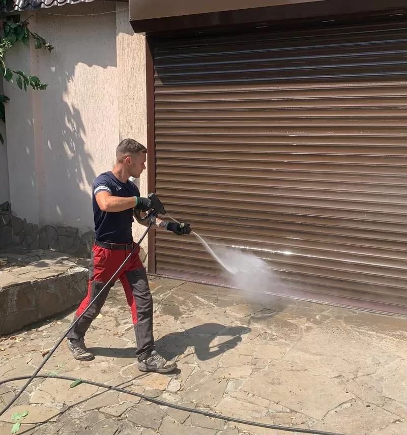 Мытье плитки керхером мойка двора. 2