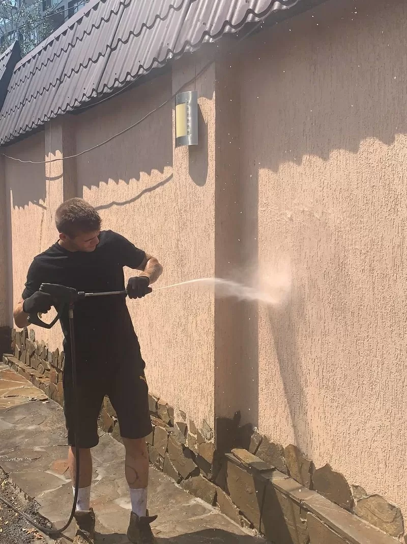 Мытье плитки керхером мойка двора. 3