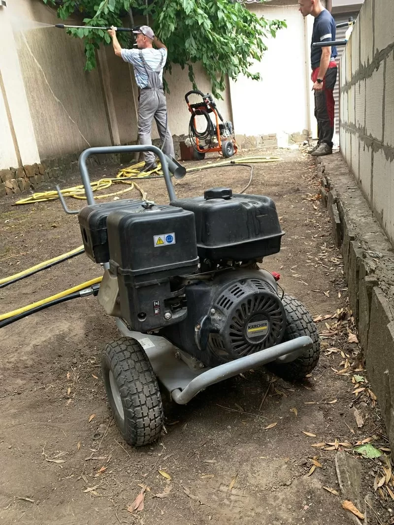 Мытье плитки керхером мойка двора. 5