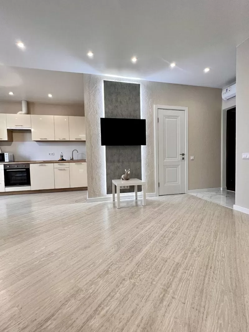 Однокімнатна квартира на Перлинна вул. 4