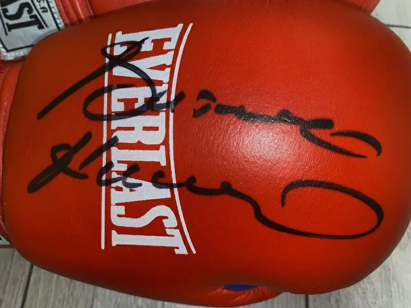 Бокс Перчатки Everlast с автографом Виталия Кличко (оригинал/ редкость 3