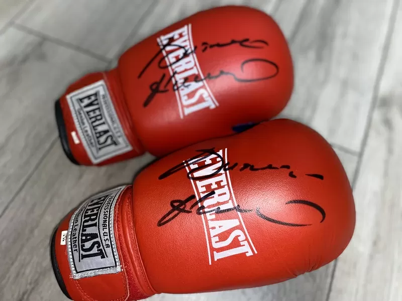 Бокс Перчатки Everlast с автографом Виталия Кличко (оригинал/ редкость