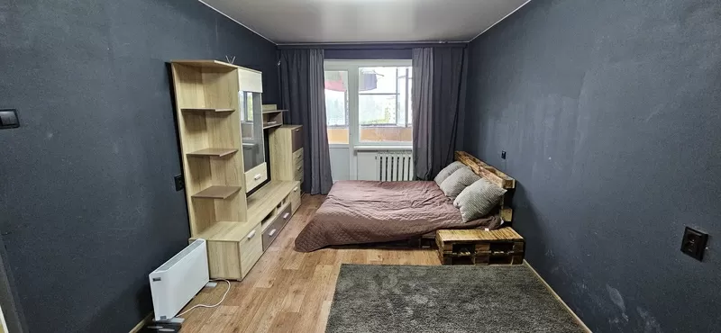 Продам однокомнатную квартиру на Паустовского 7