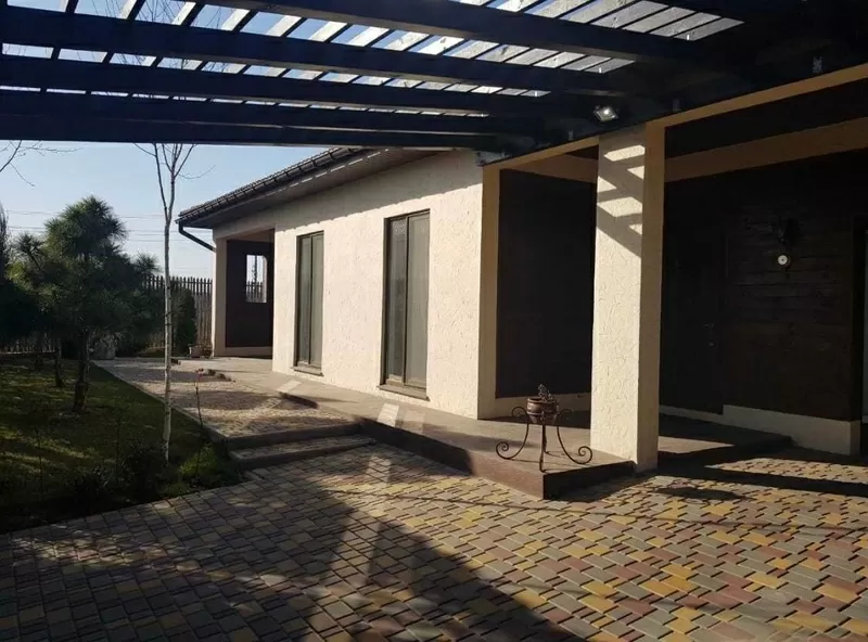 Будинок на на Брізовій вул. 8