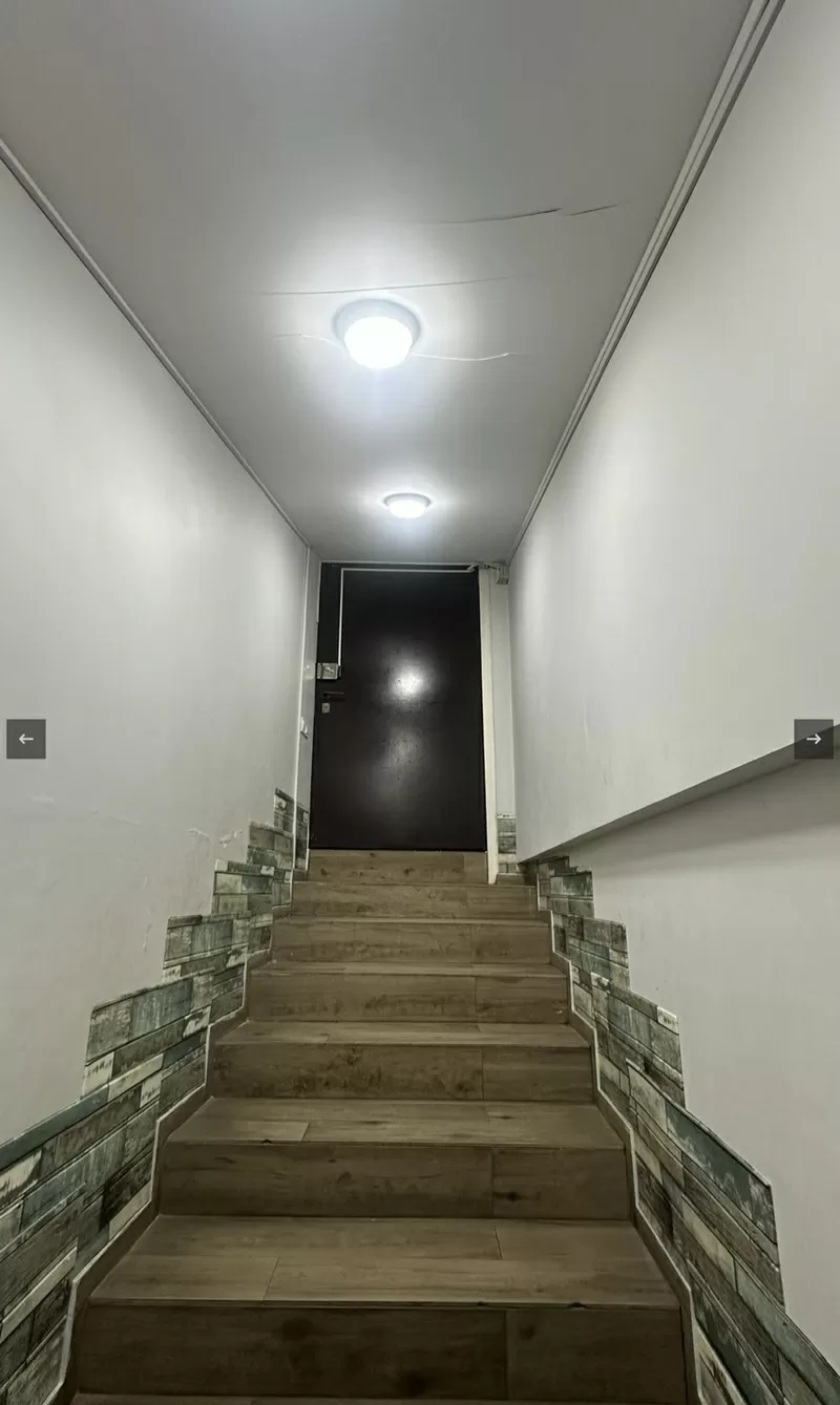 Комерцiйне примыщення на Адмiральский просп. 9