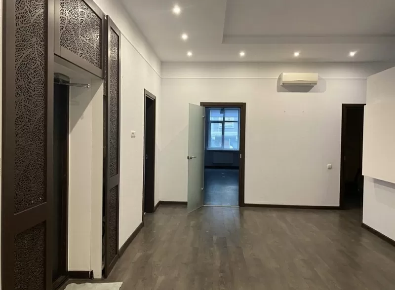 Офісне приміщення в ЖК Сабанський 4