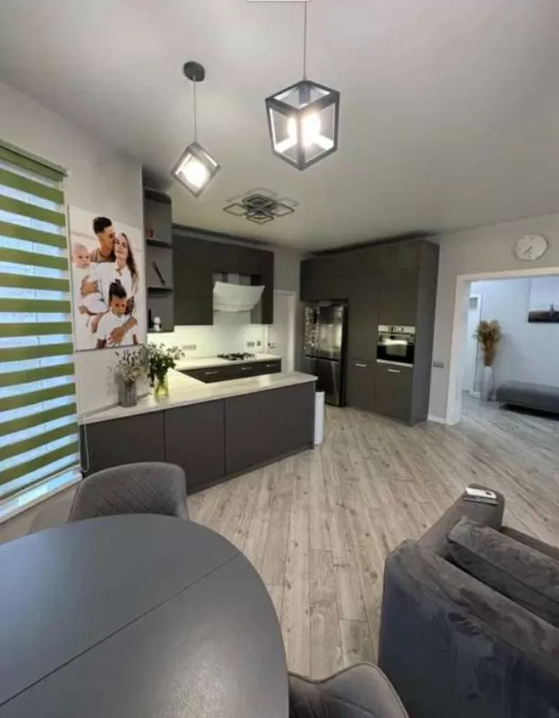 Будинок пров Східний Великий Дальник 9