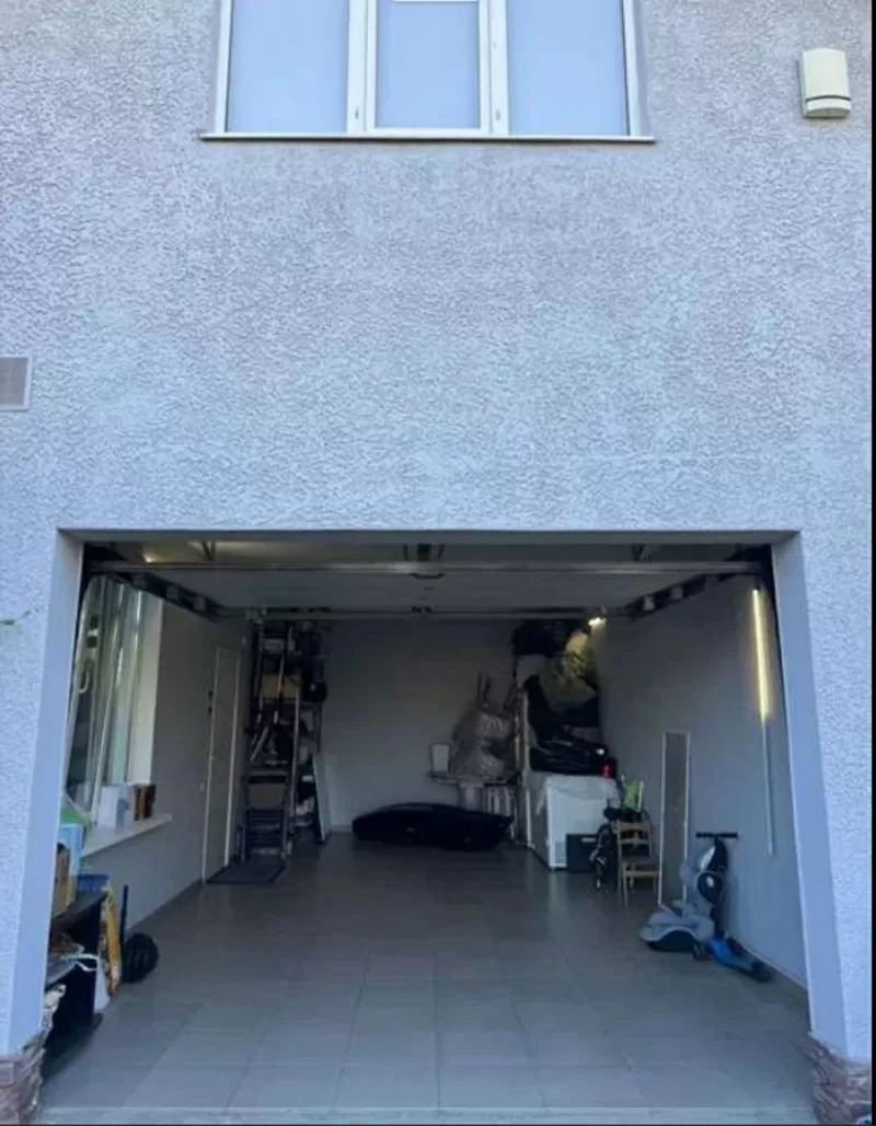 Будинок пров Східний Великий Дальник 3