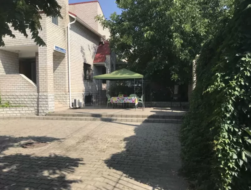 Дім Золота гірка на Крутоярской