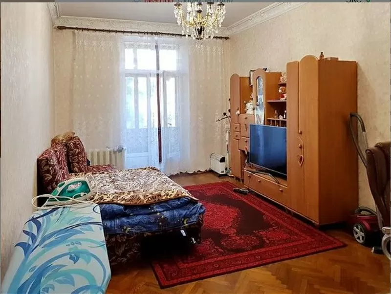 2-кімнатна квартира Сталінка на проспекті Гагаріна