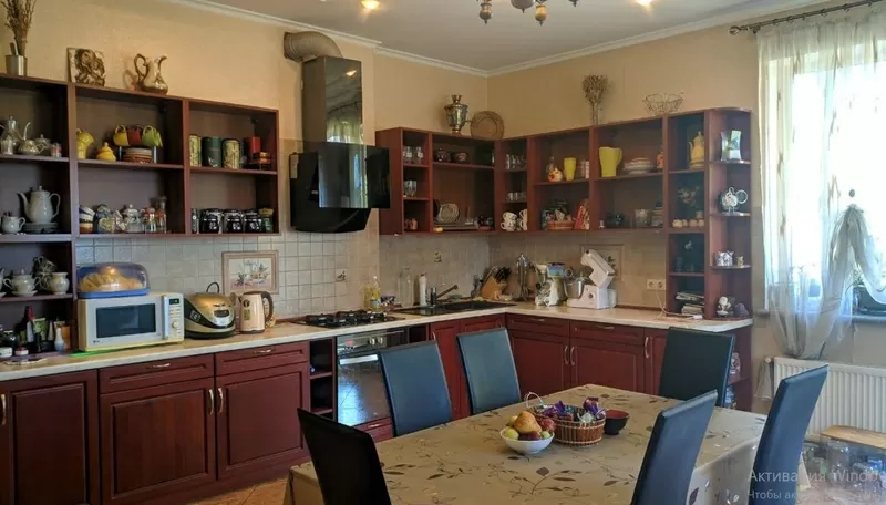 Відмінний трирівневий Будинок в Авангарді 2