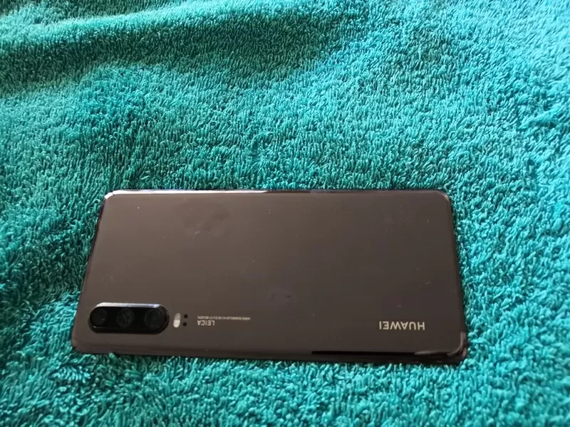 Смартфон Huawei P30 4