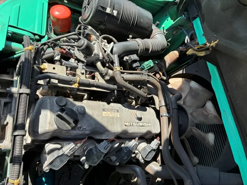 Вилочний автонавантажувач Mitsubishi, з ротатором. Модель: FGE20T 7
